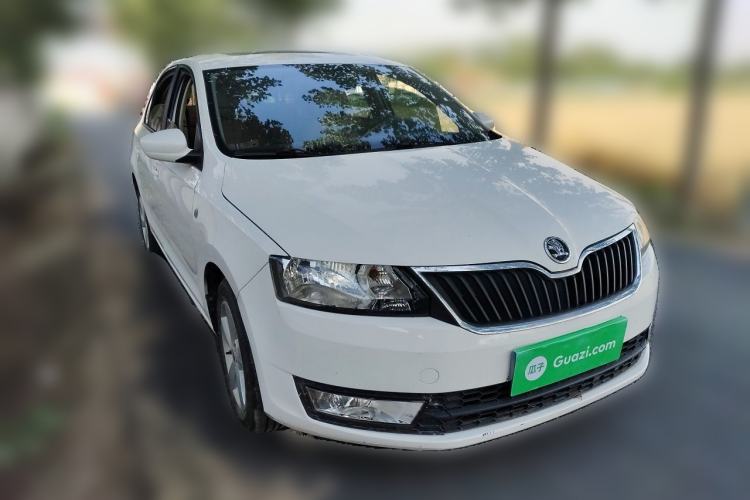 Used Skoda Rapid 2013 1.6L Manual Smart Selection Model Front Right 45 Deg