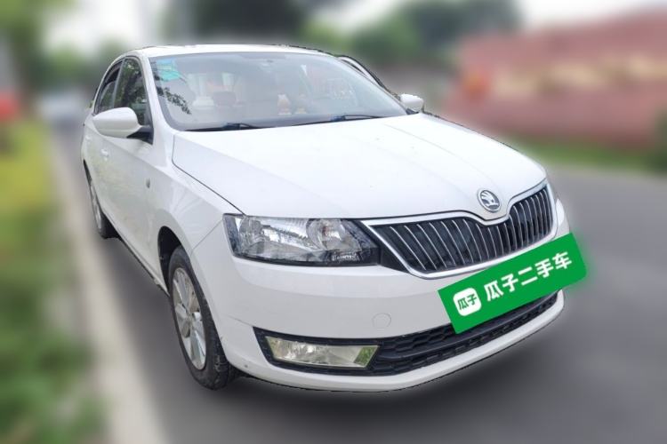 Used Skoda Rapid 2013 1.6L Manual Preferred Version Front Right 45 Deg