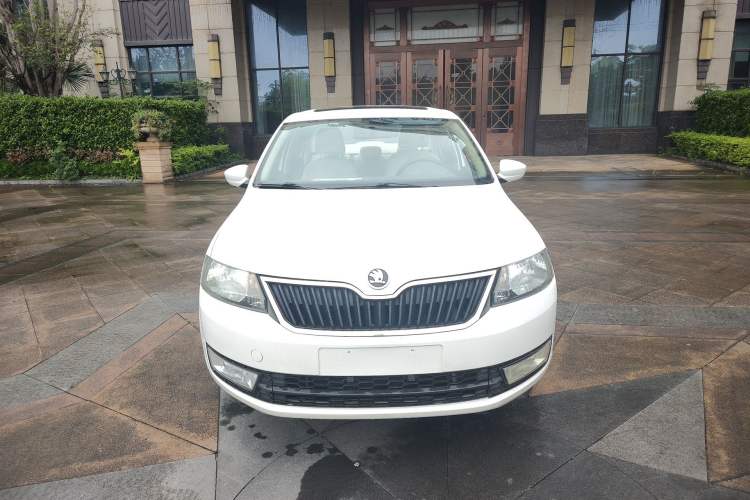 Used Skoda Rapid 2013 1.6L Automatic Smart Selection Model Front
