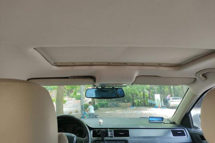 Used Skoda Rapid 2013 1.6L Automatic Smart Selection Model Headliner