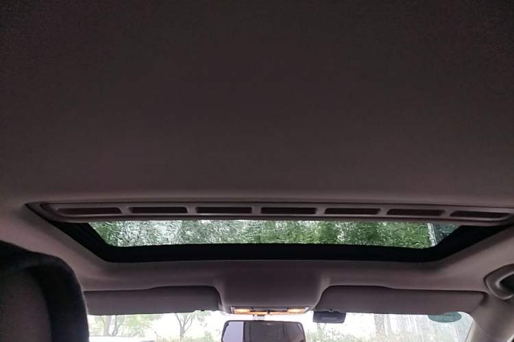 Used Skoda Rapid 2013 1.4L Manual Smart Selection Trim Headliner