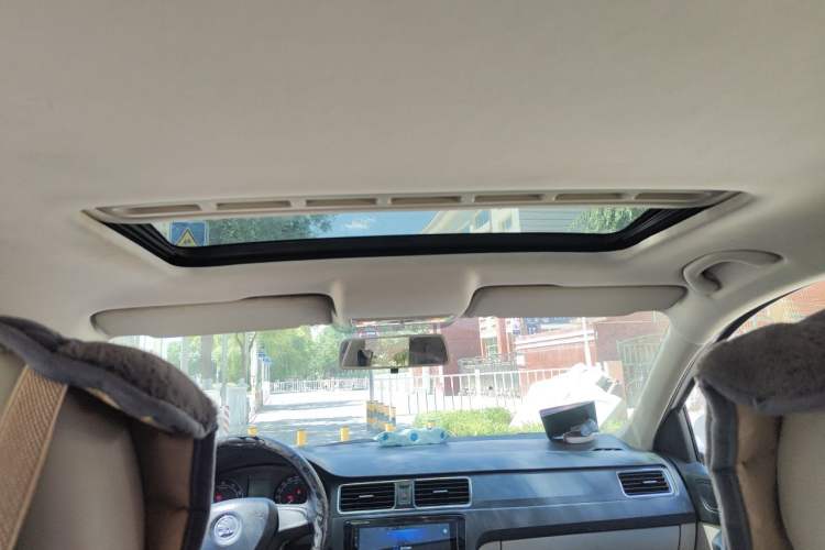 Used Skoda Rapid 2013 1.6L Manual Smart Selection Model Headliner