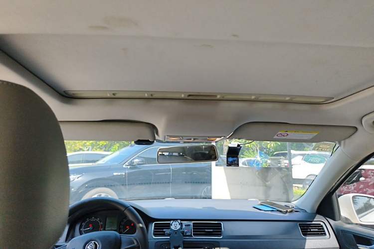 Used Skoda Rapid 2013 1.6L Manual Smart Selection Model Headliner