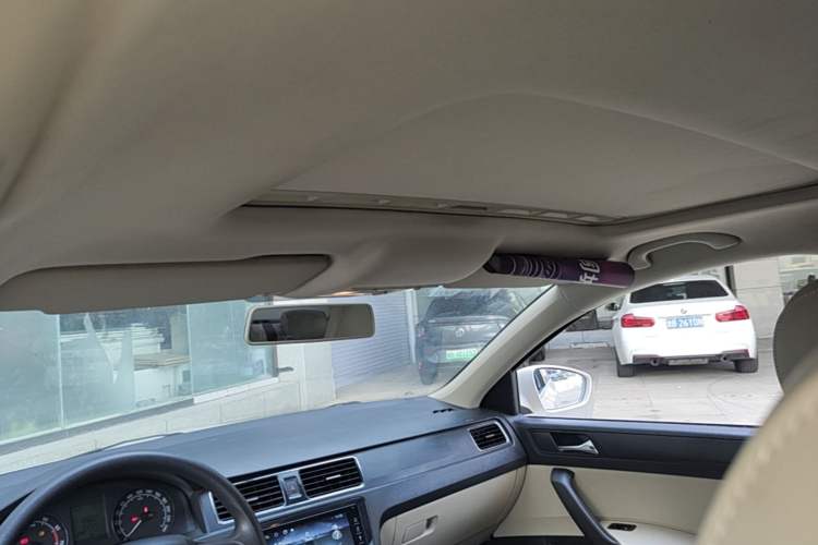 Used Skoda Rapid 2013 1.6L Automatic Smart Selection Model Headliner