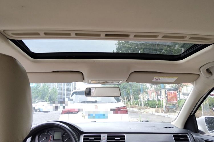 Used Skoda Rapid 2013 1.6L Manual Smart Selection Model Headliner
