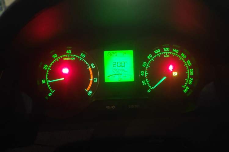 Used Skoda Rapid 2013 1.6L Automatic Enjoyment Model Instrument Cluster