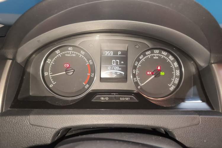 Used Skoda Rapid 2013 1.6L Automatic Preferred Model Instrument Cluster