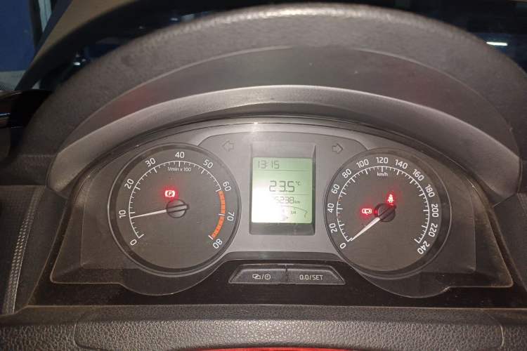 Used Skoda Rapid 2013 1.4L Manual Enjoyment Model Instrument Cluster