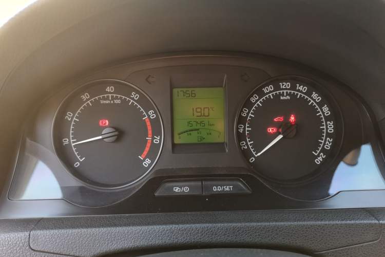 Used Skoda Rapid 2013 1.6L Manual Smart Selection Model Instrument Cluster