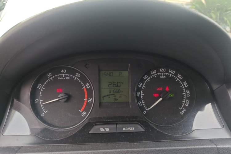 Used Skoda Rapid 2013 1.6L Automatic Smart Selection Model Instrument Cluster
