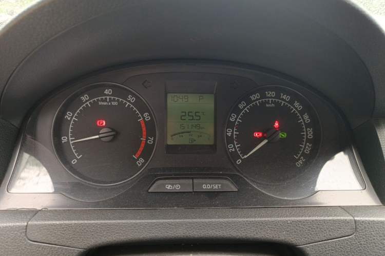 Used Skoda Rapid 2013 1.6L Automatic Smart Selection Model Instrument Cluster