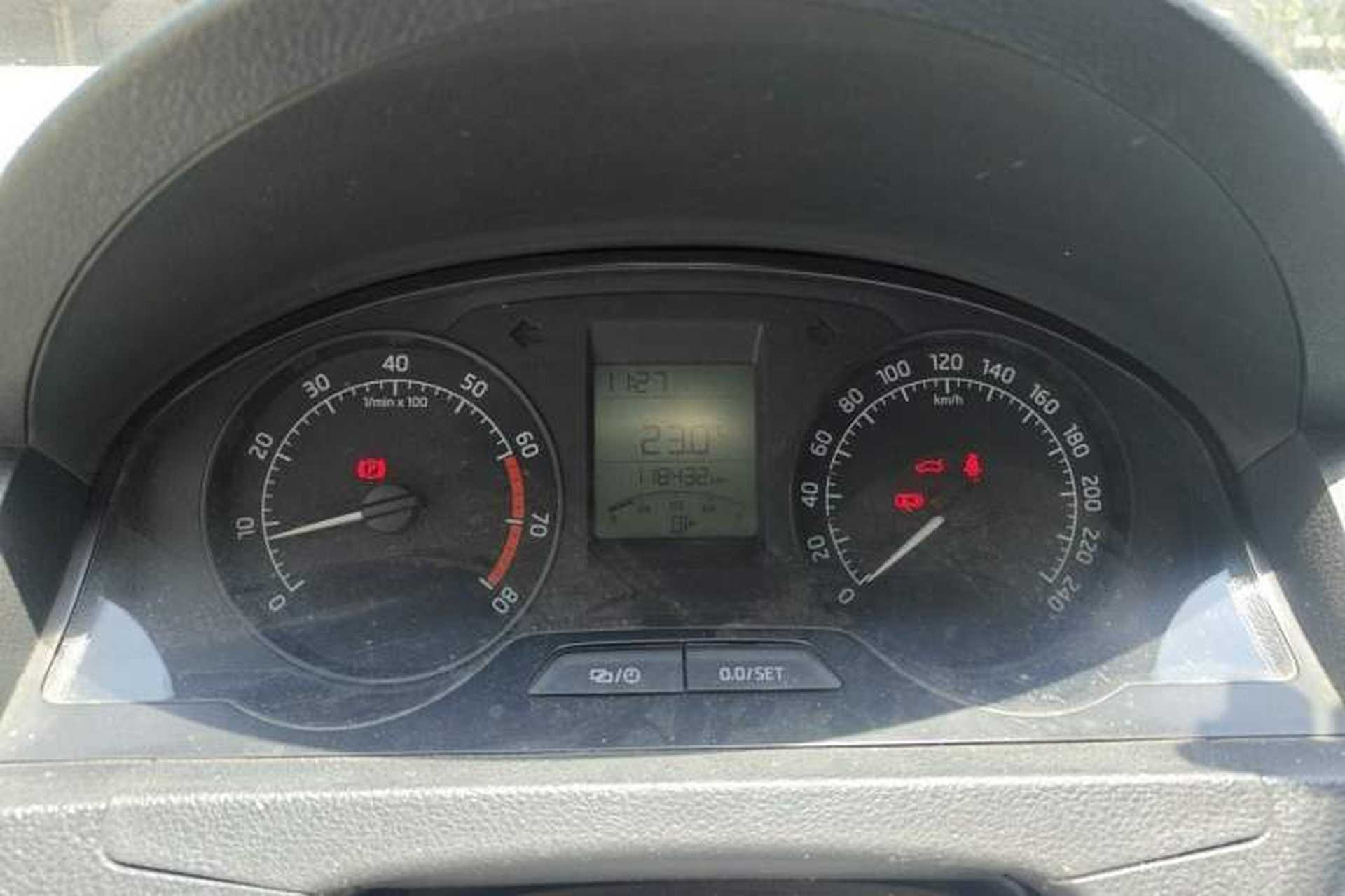 Used Skoda Rapid 2013 1.6L Manual Enjoyment Model Instrument Cluster