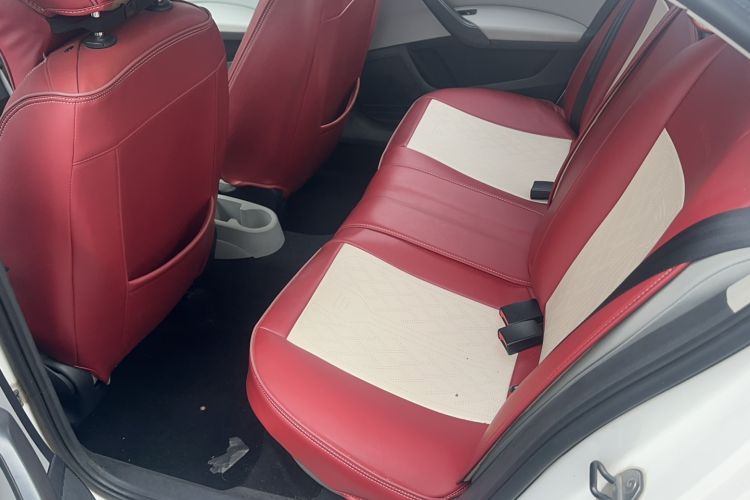 Used Skoda Rapid 2013 1.6L Automatic Smart Selection Model Interior 2