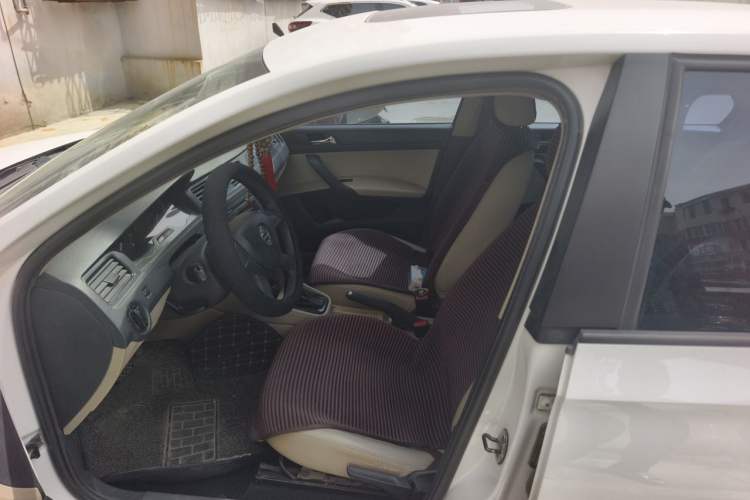Used Skoda Rapid 2013 1.6L Automatic Smart Selection Model Left Front Seat