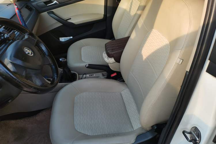 Used Skoda Rapid 2013 1.6L Manual Smart Selection Model Left Front Seat