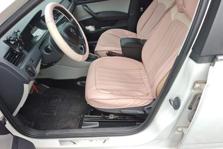 Used Skoda Rapid 2013 1.6L Automatic Smart Selection Model Left Front Seat