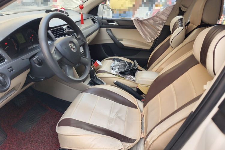 Used Skoda Rapid 2013 1.6L Automatic Smart Selection Model Left Front Seat