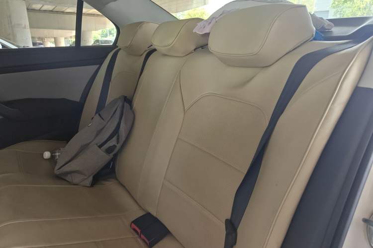 Used Skoda Rapid 2013 1.6L Manual Smart Selection Model Left Rear Seat
