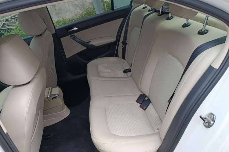 Used Skoda Rapid 2013 1.6L Automatic Smart Selection Model Left Rear Seat