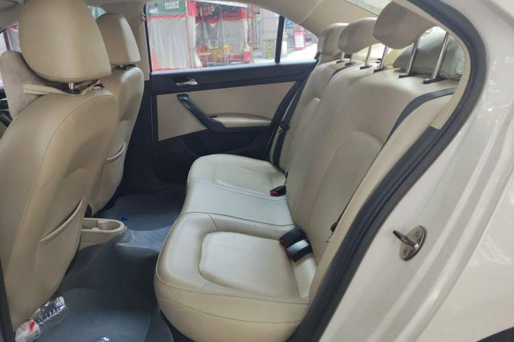 Used Skoda Rapid 2013 1.6L Automatic Smart Selection Model Left Rear Seat