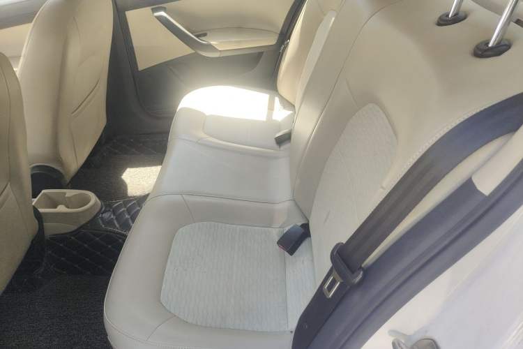 Used Skoda Rapid 2013 1.6L Manual Smart Selection Model Left Rear Seat