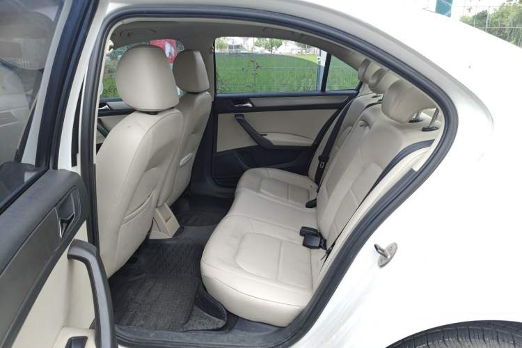 Used Skoda Rapid 2013 1.6L Manual Preferred Version Left Rear Seat
