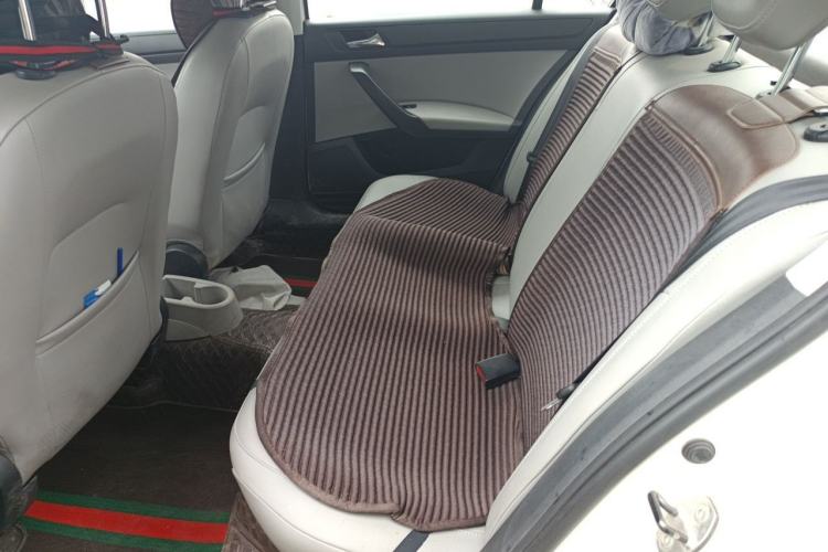 Used Skoda Rapid 2013 1.6L Automatic Smart Selection Model Left Rear Seat