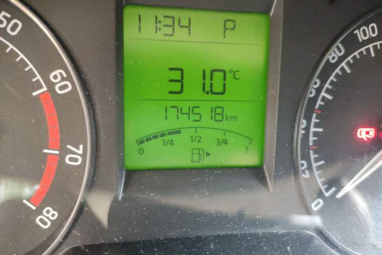 Used Skoda Rapid 2013 1.6L Automatic Smart Selection Model Odometer Close Up