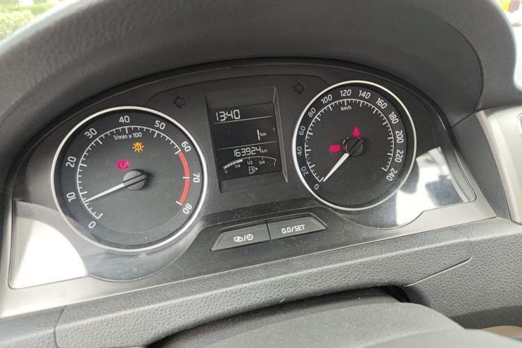 Used Skoda Rapid 2013 1.6L Manual Preferred Version Odometer Close Up