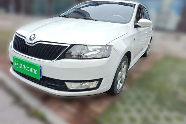 Used Skoda Rapid 2013 1.6L Automatic Smart Selection Model