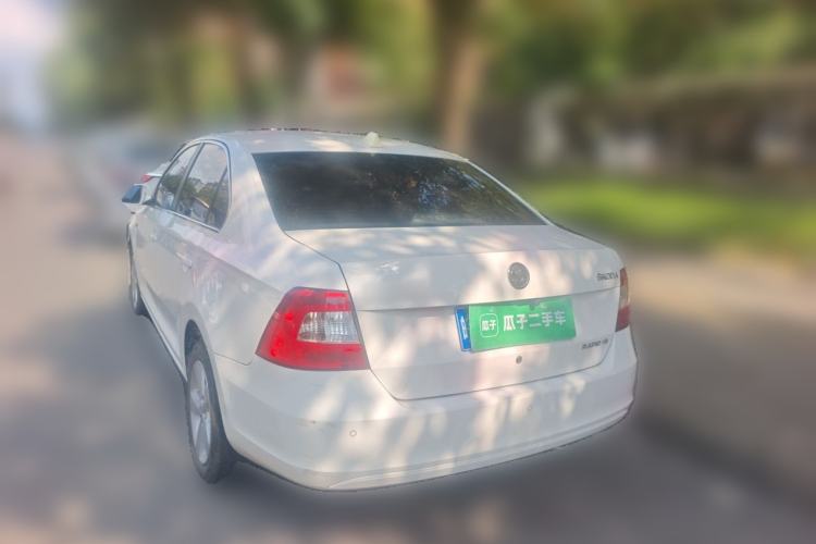 Used Skoda Rapid 2013 1.6L Automatic Smart Selection Model Rear Left 45 Deg
