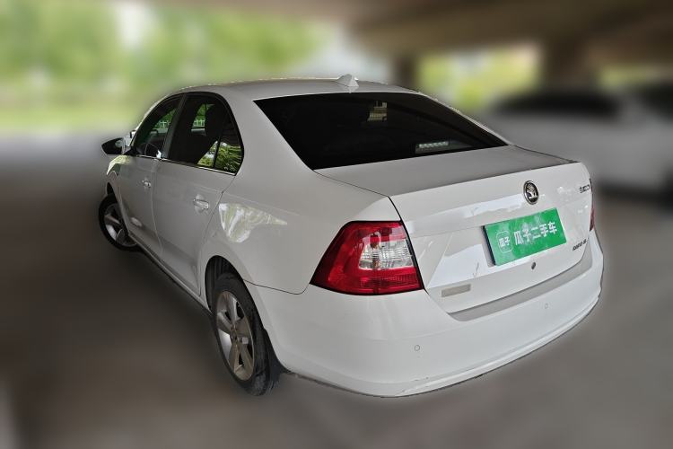 Used Skoda Rapid 2013 1.6L Manual Smart Selection Model Rear Left 45 Deg