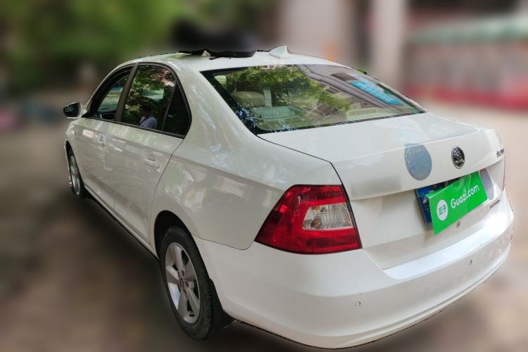 Used Skoda Rapid 2013 1.6L Automatic Smart Selection Model Rear Left 45 Deg