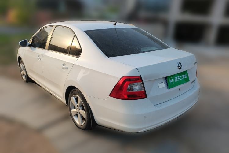 Used Skoda Rapid 2013 1.6L Manual Smart Selection Model Rear Left 45 Deg