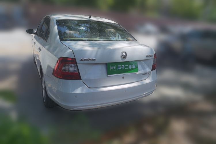 Used Skoda Rapid 2013 1.6L Automatic Smart Selection Model Rear Left 45 Deg