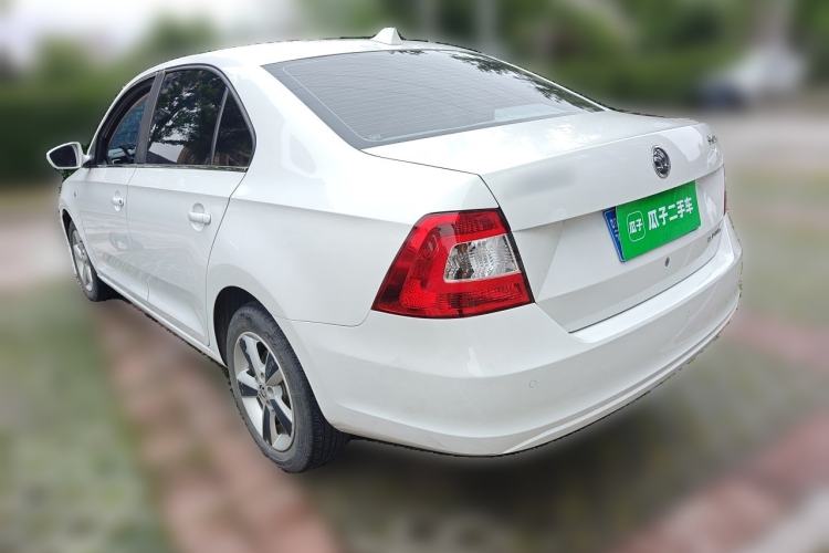Used Skoda Rapid 2013 1.6L Automatic Smart Selection Model Rear Left 45 Deg