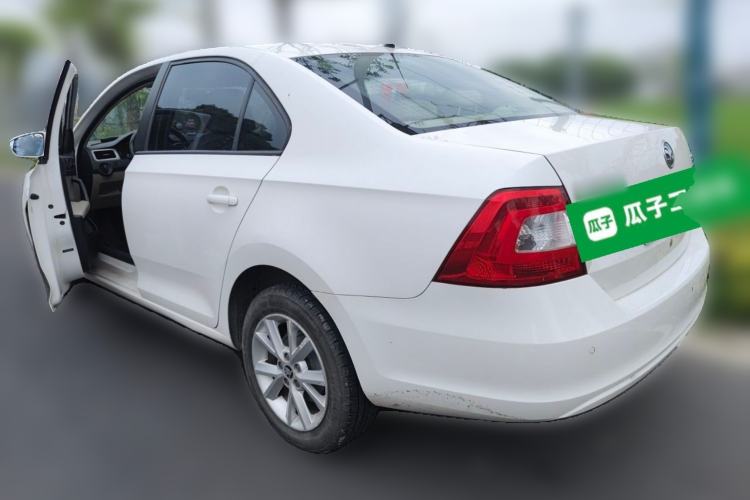 Used Skoda Rapid 2013 1.6L Manual Preferred Version Rear Left 45 Deg