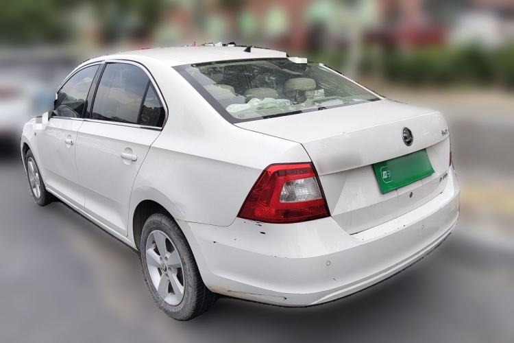 Used Skoda Rapid 2013 1.6L Manual Smart Selection Model Rear Left 45 Deg