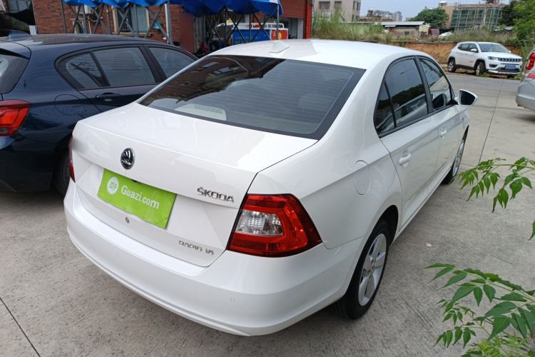 Used Skoda Rapid 2013 1.6L Automatic Smart Selection Model Rear Right 45 Deg