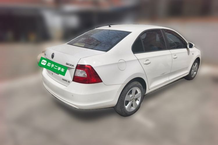 Used Skoda Rapid 2013 1.6L Automatic Smart Selection Model Rear Right 45 Deg