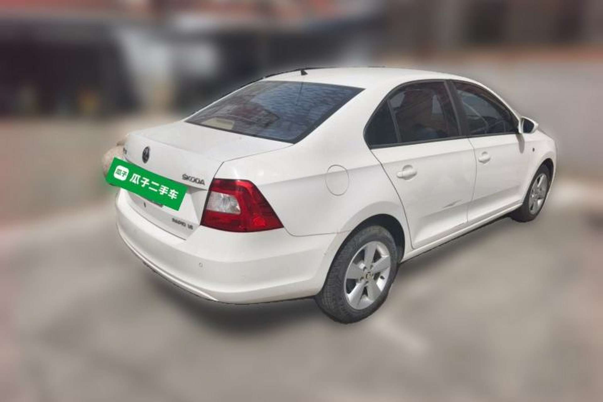 Used Skoda Rapid 2013 1.6L Automatic Smart Selection Model Rear Right 45 Deg