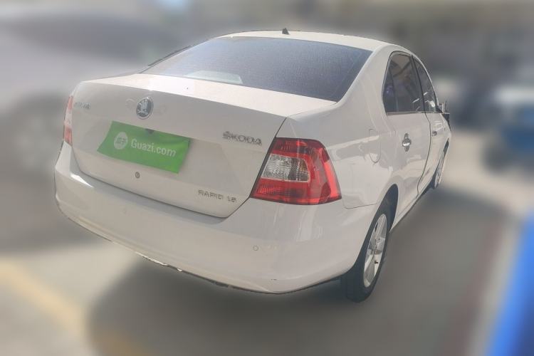 Used Skoda Rapid 2013 1.6L Automatic Smart Selection Model Rear Right 45 Deg