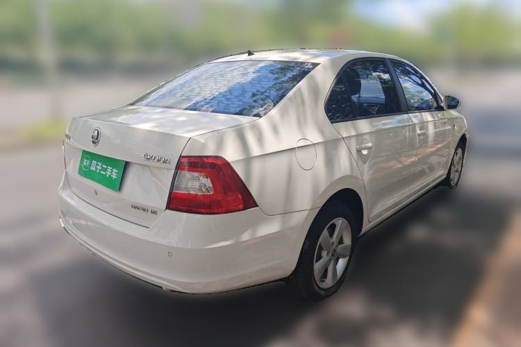 Used Skoda Rapid 2013 1.6L Automatic Smart Selection Model Rear Right 45 Deg