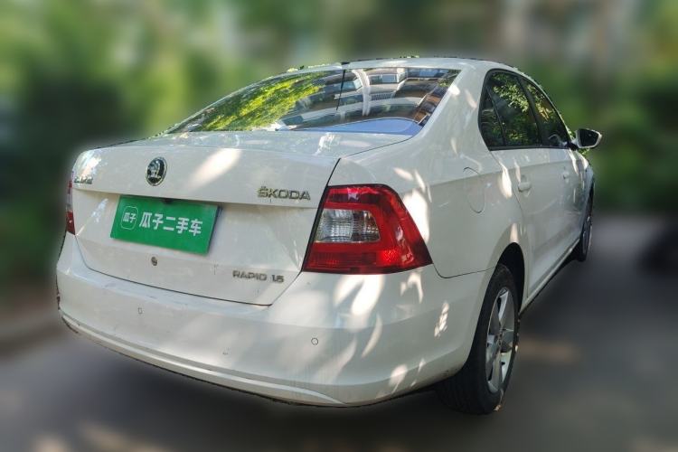 Used Skoda Rapid 2013 1.6L Manual Smart Selection Model Rear Right 45 Deg