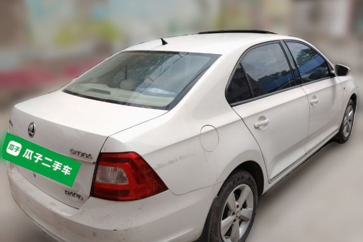 Used Skoda Rapid 2013 1.6L Manual Smart Selection Model Rear Right 45 Deg
