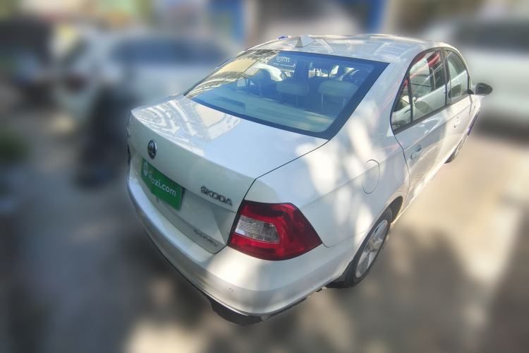 Used Skoda Rapid 2013 1.6L Manual Smart Selection Model Rear Right 45 Deg