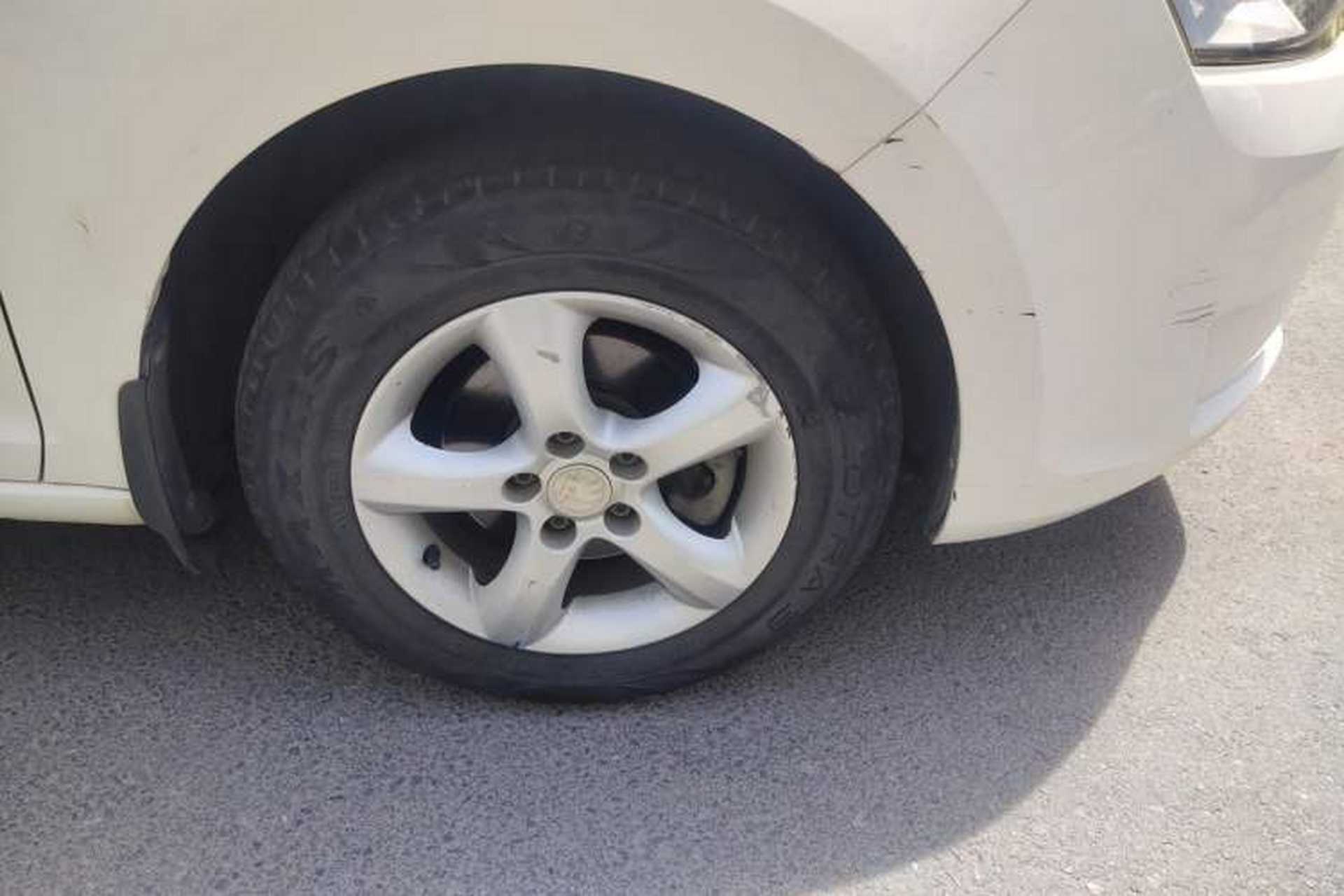 Used Skoda Rapid 2013 1.6L Manual Enjoyment Model Right Front Wheel Hub