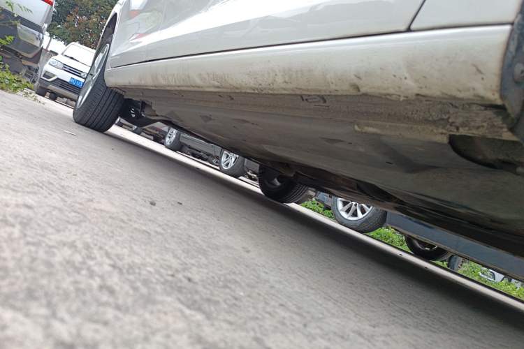 Used Skoda Rapid 2013 1.6L Automatic Smart Selection Model Right Side Sill