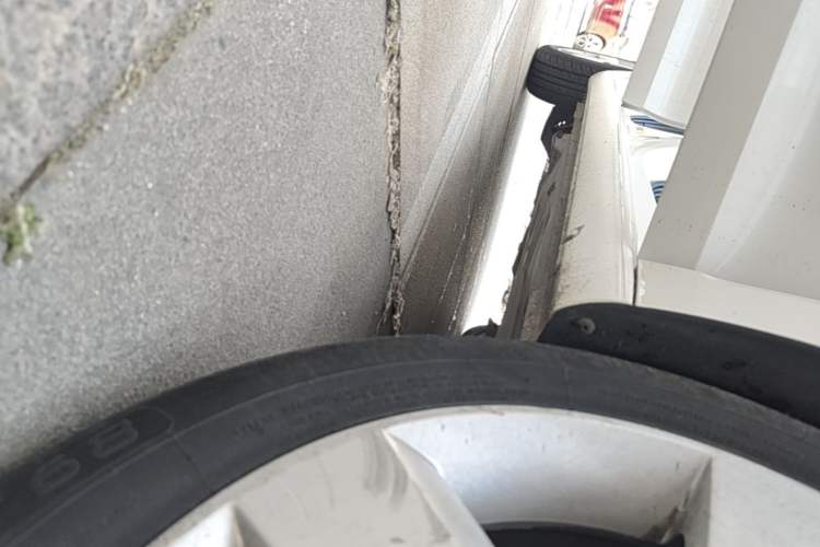 Used Skoda Rapid 2013 1.6L Automatic Smart Selection Model Right Side Sill