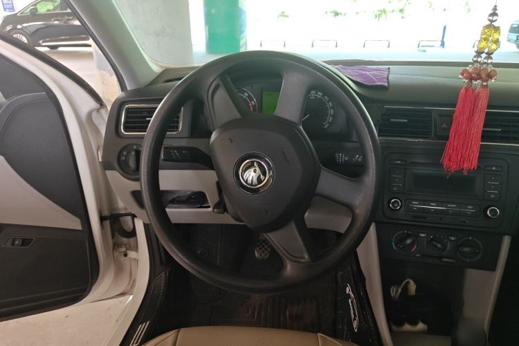 Used Skoda Rapid 2013 1.6L Manual Smart Selection Model Steering Wheel